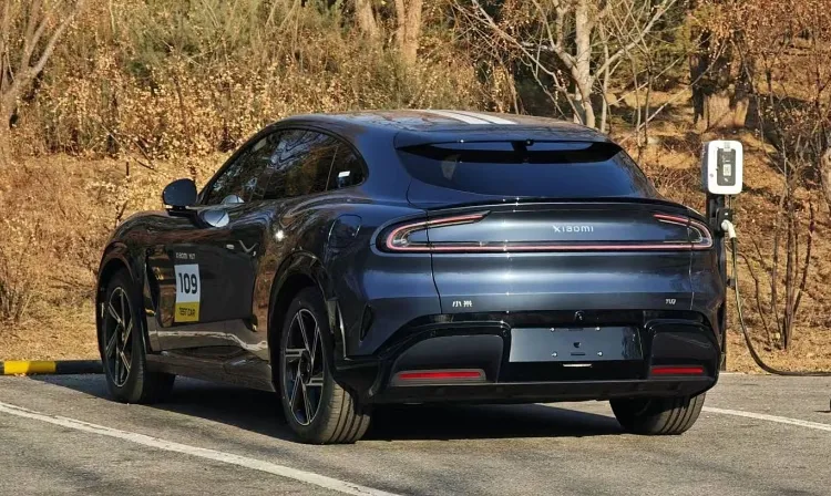 شیائومی YU7 به خیابانها آمد: اولین رویتهای رسمی 15 شیائومی YU7 به خیابانها آمد: اولین رویتهای رسمی