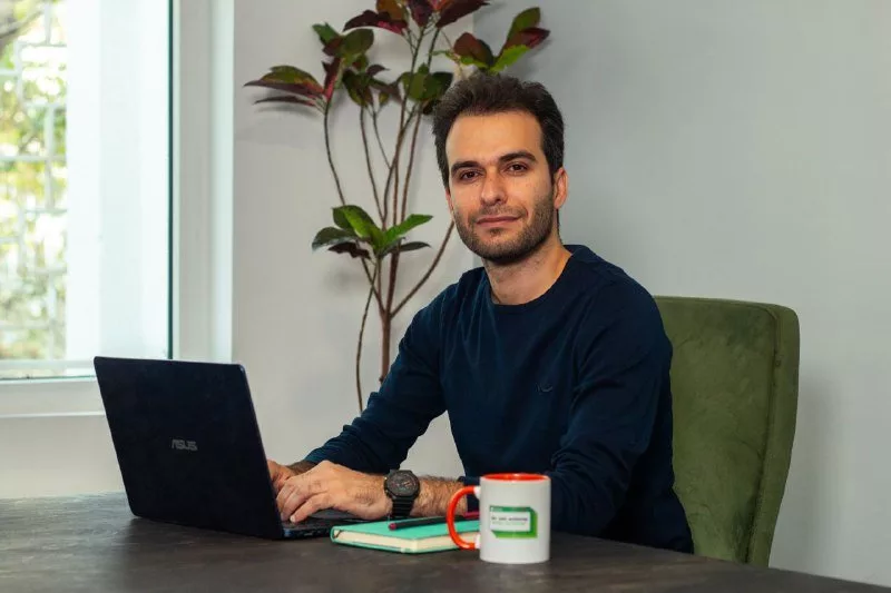 کافه‌بازار به جمع شرکت‌های بورسی پیوست: گامی بزرگ در اقتصاد دیجیتال ایران