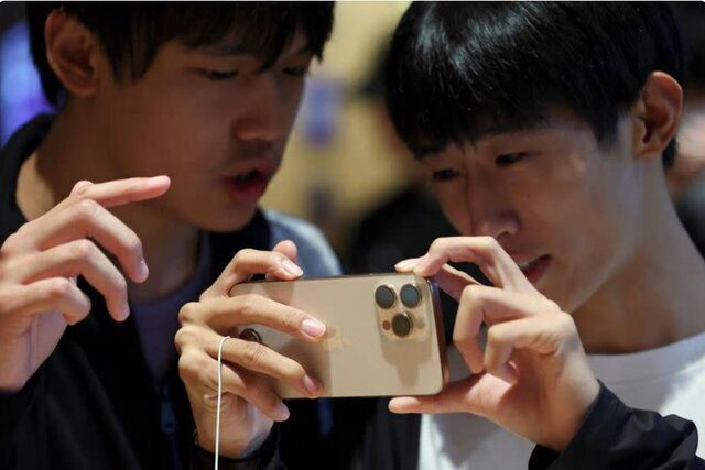 افت شدید فروش آیفون در چین: اپل در بازار بزرگترین اقتصاد آسیا زمینگیر شد 15 افت شدید فروش آیفون در چین: اپل در بازار بزرگترین اقتصاد آسیا زمینگیر شد