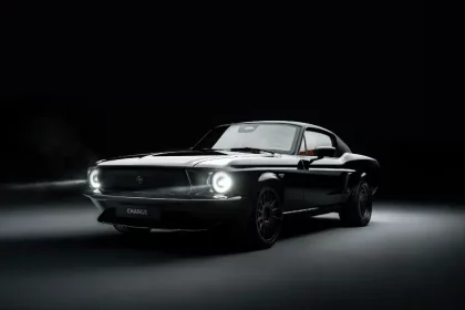 موستانگ کلاسیک، قلب برقی: چارج کارز با موستانگ ۱۹۶۷ الکتریکی تاریخساز میشود 13 موستانگ کلاسیک، قلب برقی: چارج کارز با موستانگ ۱۹۶۷ الکتریکی تاریخساز میشود