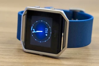 ساعت‌های هوشمند «فیت‌بیت» دردسرساز شدند!