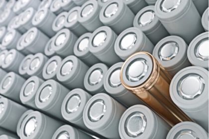 انقلابی در ذخیره انرژی: باتری‌های آلومینیومی با دوام بیشتر
