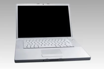 ۱۹ سال پیش در این روز، مکبوک پرو معرفی شد 13 ۱۹ سال پیش در این روز، مکبوک پرو معرفی شد