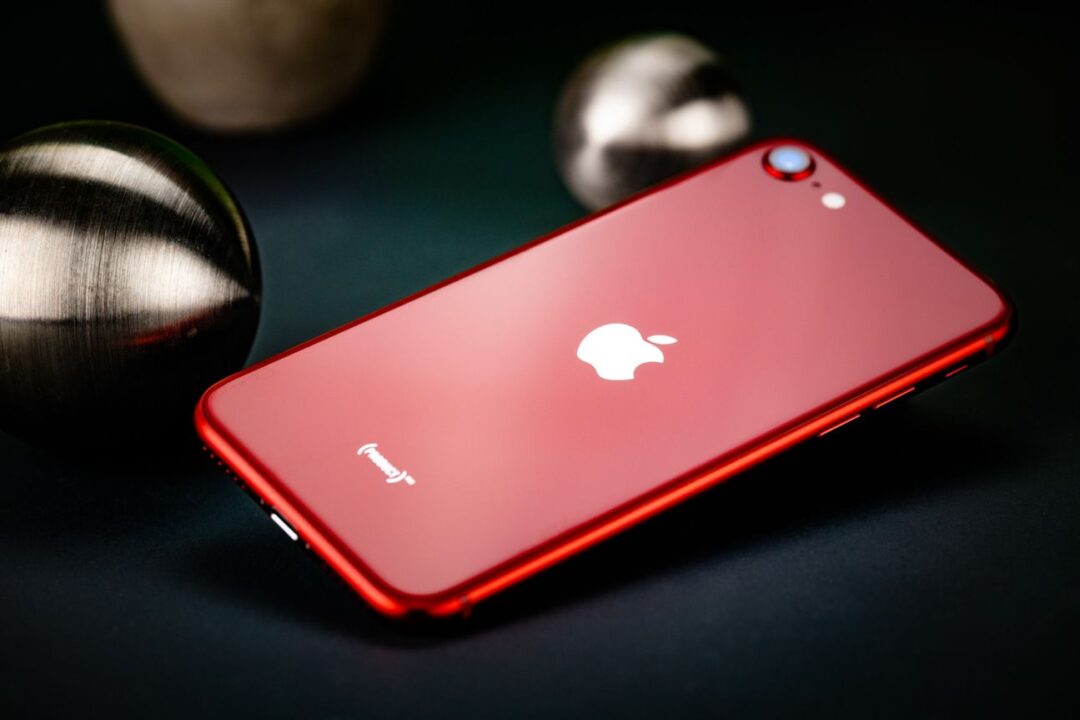 اپل احتمالاً سری iPhone e را به چرخه بهروزرسانی سالانه اضافه میکند 14 اپل احتمالاً سری iPhone e را به چرخه بهروزرسانی سالانه اضافه میکند