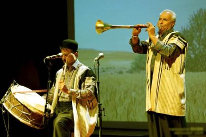 معرفی سازهای آهنگ لری؛ از سرنا تا دوزله در یک نگاه 13 معرفی سازهای آهنگ لری؛ از سرنا تا دوزله در یک نگاه