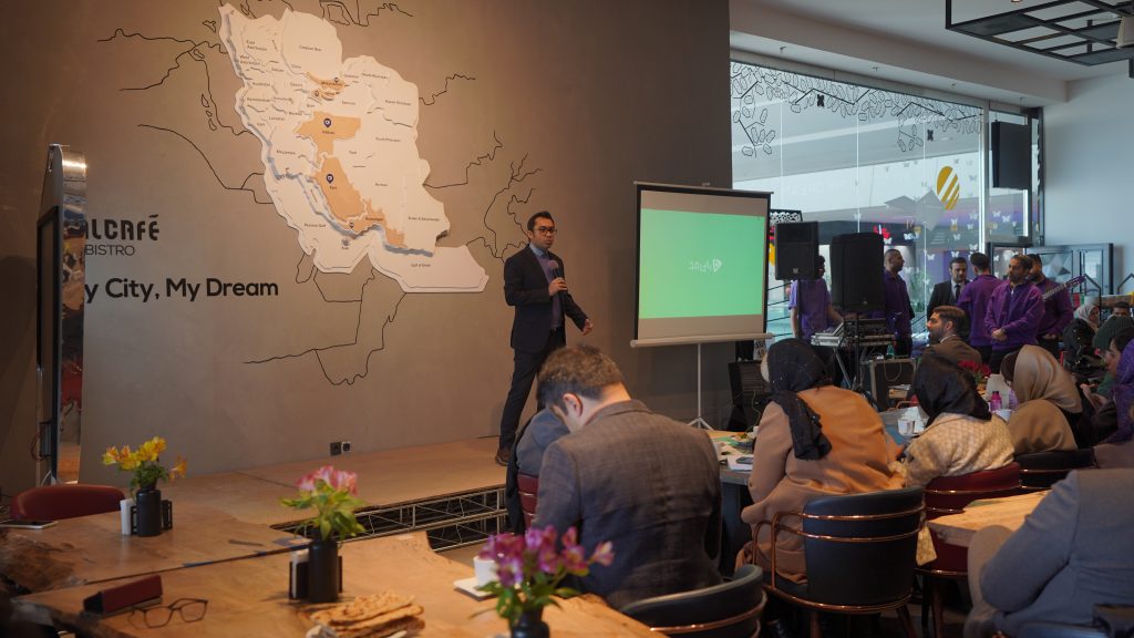 «بانی مد ۱۰ ساله شد؛ از یک ایده جسورانه تا انقلاب در خرید آنلاین فشن» 16 «بانی مد ۱۰ ساله شد؛ از یک ایده جسورانه تا انقلاب در خرید آنلاین فشن»