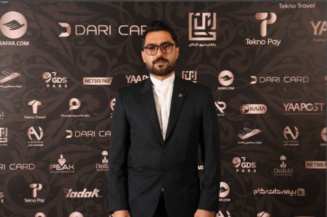 بیمه‌دات‌کام در جشن پایان سال هلدینگ سپاس، رکورد ۶ میلیون کاربر فعال را جشن گرفت