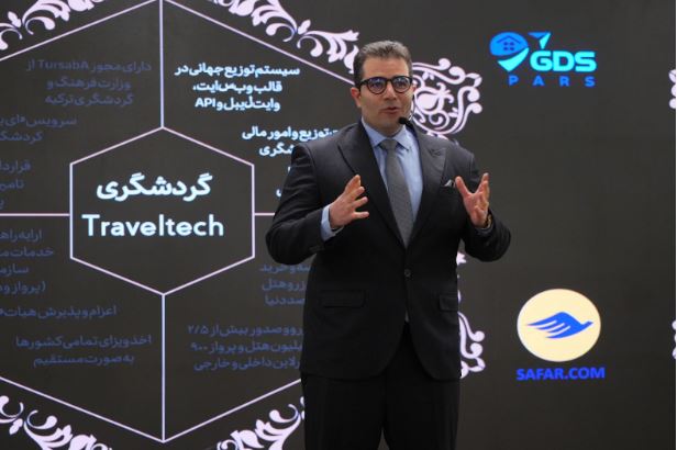 بیمه‌دات‌کام در جشن پایان سال هلدینگ سپاس، رکورد ۶ میلیون کاربر فعال را جشن گرفت