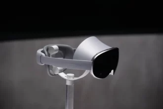 تلاش دوباره سامسونگ: نمایش هدست واقعیت ترکیبی و گلکسی S25 اج در MWC 2025