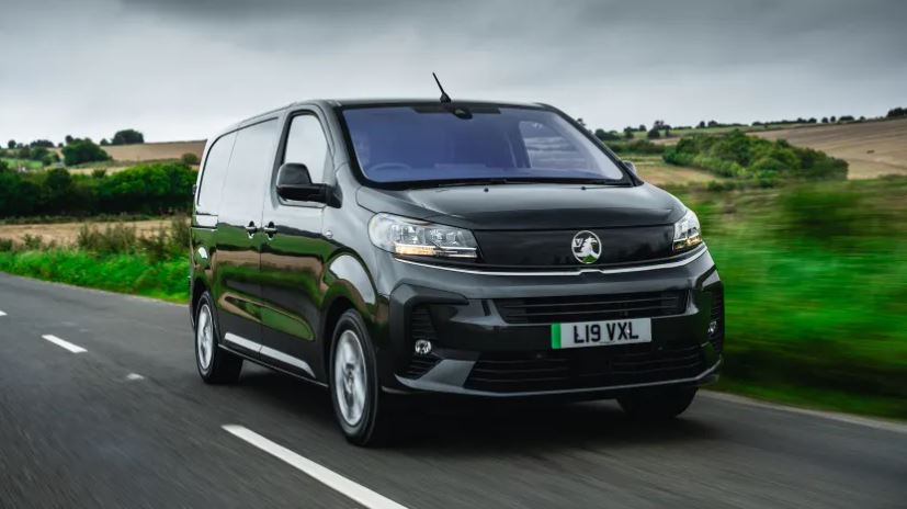 پایان یک افسانه: اشک‌های کارگران واکسهال لوتون در وداع با آخرین خودروی تولیدی