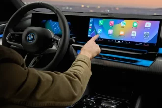 انقلابی در سرگرمی خودرو: CarPlay را بدون محدودیت تجربه کنید!
