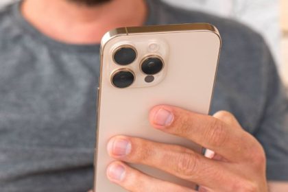 معافیتهای تعرفهای ترامپ: نفس تازه برای فناوری، اما سایه تهدیدهای جدید 13 معافیتهای تعرفهای ترامپ: نفس تازه برای فناوری، اما سایه تهدیدهای جدید