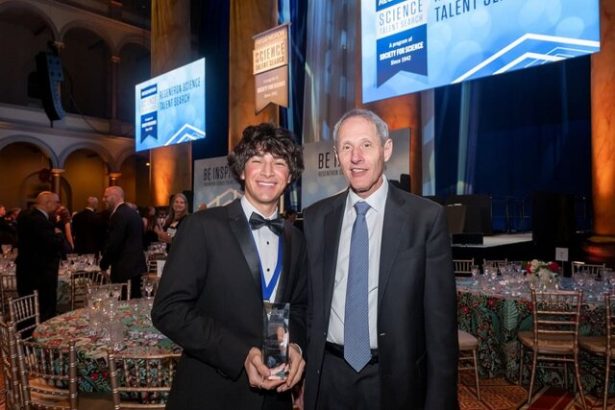 کشفی شگفت‌انگیز: دانش‌آموز دبیرستانی ۱.۵ میلیون جرم فضایی ناشناخته را شناسایی کرد!