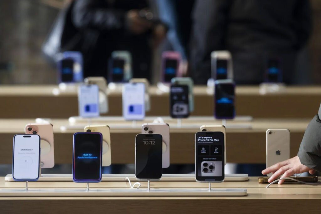 شوک قیمتی آیفون ۱۶: تعرفههای جدید چه تأثیری بر قیمت گذاری اپل خواهد داشت؟ 14 نگرانی از افزایش قیمت آیفون در پی تعرفههای جدید