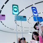 انقلاب هوش مصنوعی در iOS: نسخه 18.4 با قابلیت‌های پیشرفته AI و ایموجی‌های اختصاصی رونمایی شد!