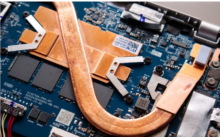 ایسوس Vivobook 16 X1607QA (اسنپدراگون X): قدرت پردازشی و عمر باتری استثنایی در یک میانرده مقرونبهصرفه 29 ایسوس Vivobook 16 X1607QA (اسنپدراگون X): قدرت پردازشی و عمر باتری استثنایی در یک میانرده مقرونبهصرفه