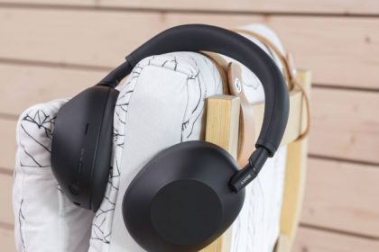 هدفون سونی WH-1000XM6 در تست عملی: آیا ارتقاء از XM5 منطقی است