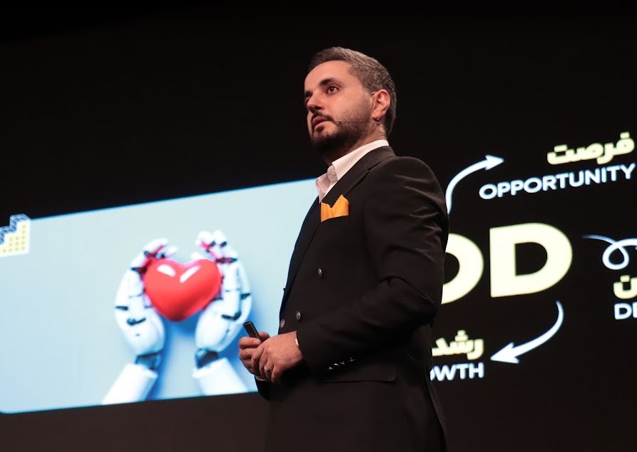 نگاهی به رموز کامیابی در عرصه تجارت: از پایداری تا خلاقیت در بیزینس سامیت ۲۰۲۵ 20 نگاهی به رموز کامیابی در عرصه تجارت: از پایداری تا خلاقیت در بیزینس سامیت ۲۰۲۵