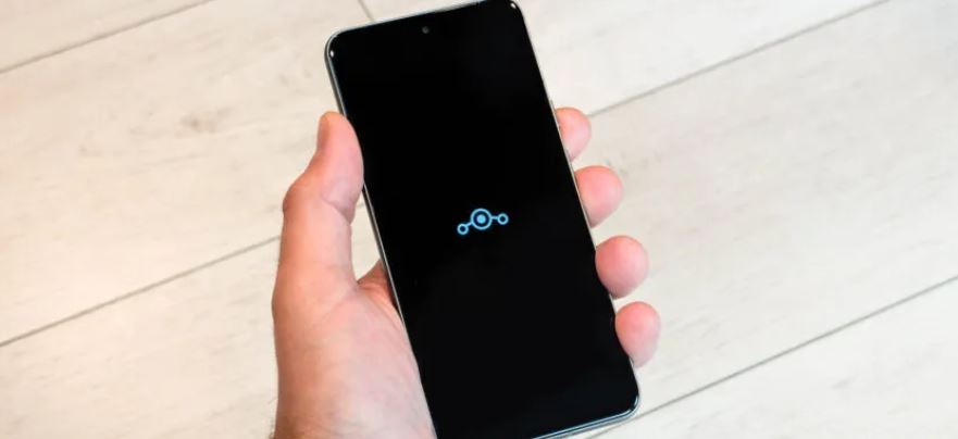 آیا گوگل پشت پرده با ROMهای سفارشی میجنگد؟ شوک به توسعهدهندگان پیکسل با تغییرات بحثبرانگیز AOSP 15 آیا گوگل پشت پرده با ROMهای سفارشی میجنگد؟ شوک به توسعهدهندگان پیکسل با تغییرات بحثبرانگیز AOSP