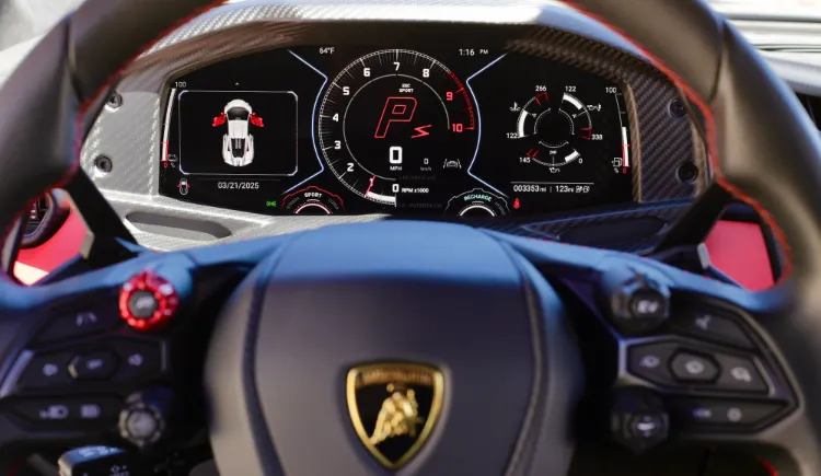 معرفی لامبورگینی روئلتو: ابرخودروی ۵۰ میلیاردی که جاده‌ها را به تسخیر درمی‌آورد