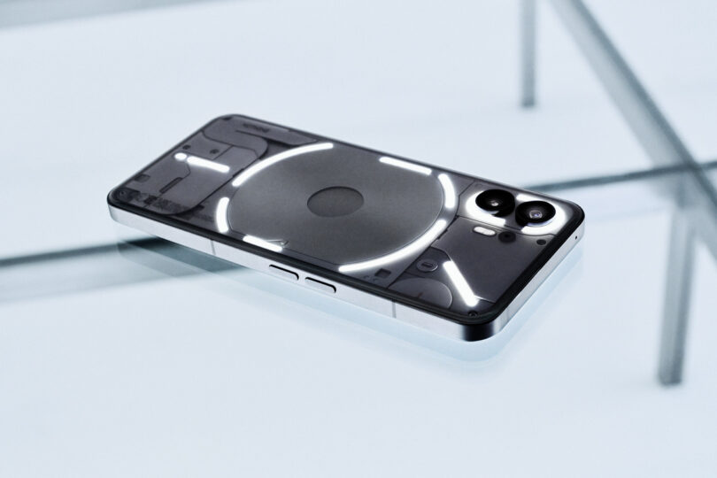 گلیف ماتریکس در ناتینگ فون (۳): نوتیفیکیشنها به هنر پیکسلی تبدیل میشوند 16 گلیف ماتریکس در ناتینگ فون (۳): نوتیفیکیشنها به هنر پیکسلی تبدیل میشوند