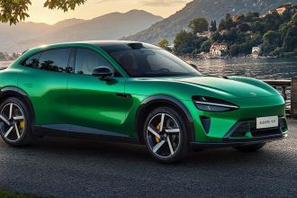 شیاومی YU7، شاسی‌بلندی که بازار خودروهای برقی را به آتش کشید: موجی از سفارشات بی‌سابقه و انتظاری طولانی