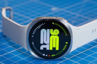 بررسی گلکسی واچ ۸؛ آیا نسل جدید ساعت هوشمند سامسونگ ارزش خرید دارد