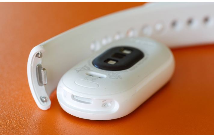 بررسی Xiaomi Smart Band 10؛ رقیب جدید برای سلطنت گجتهای پوشیدنی اقتصادی 26 بررسی Xiaomi Smart Band 10؛ رقیب جدید برای سلطنت گجتهای پوشیدنی اقتصادی