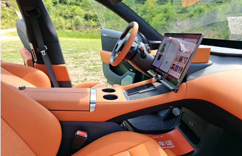 شیائومی YU7، غول جدید بازار خودروهای برقی: ۱۲ دلیل برتری شاسیبلند انقلابی شیائومی بر تسلا مدل Y 17 شیائومی YU7، غول جدید بازار خودروهای برقی: ۱۲ دلیل برتری شاسیبلند انقلابی شیائومی بر تسلا مدل Y