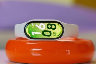 بررسی Xiaomi Smart Band 10؛ رقیب جدید برای سلطنت گجت‌های پوشیدنی اقتصادی