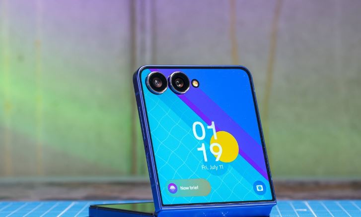 گلکسی Z Fold7 و Flip7 با طراحی باریکتر؛ جزئیاتی از نوآوریهای جدید سامسونگ فاش شد 16 گلکسی Z Fold7 و Flip7 با طراحی باریکتر؛ جزئیاتی از نوآوریهای جدید سامسونگ فاش شد