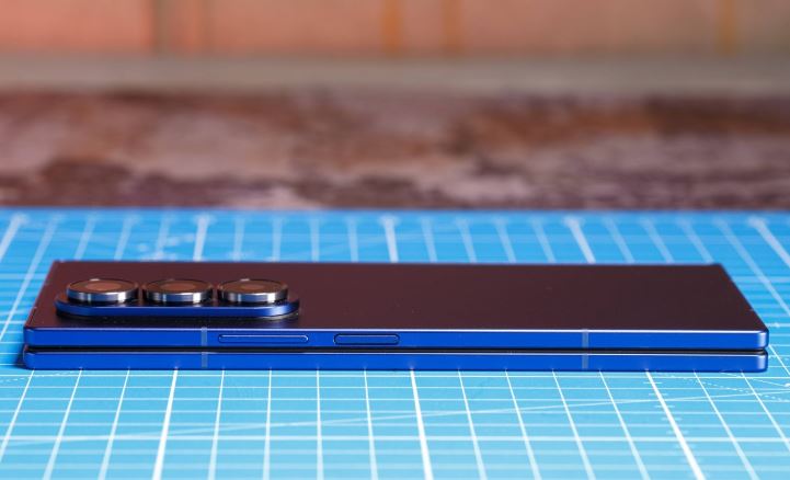 گلکسی Z Fold7 و Flip7 با طراحی باریکتر؛ جزئیاتی از نوآوریهای جدید سامسونگ فاش شد 14 گلکسی Z Fold7 و Flip7 با طراحی باریکتر؛ جزئیاتی از نوآوریهای جدید سامسونگ فاش شد