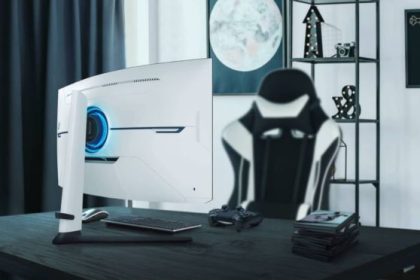 راهنمای جامع خرید مانیتورهای گیمینگ سامسونگ؛ از مدلهای خمیده ۵۷ اینچی تا سهبعدی بدون عینک 13 راهنمای جامع خرید مانیتورهای گیمینگ سامسونگ؛ از مدلهای خمیده ۵۷ اینچی تا سهبعدی بدون عینک