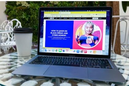 ۸ مینی لپ‌تاپ برتر برای کار و بازی در هر نقطه