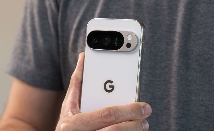 بررسی کامل گوگل پیکسل ۱۰ پرو آغاز شد؛ عملکرد پرچم‌دار جدید گوگل