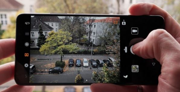 راهنمای کامل آشنایی با هوش مصنوعی در گوشی‌های هوشمند