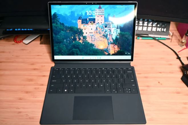 بهترین لپ‌تاپ‌های هیبریدی ۲۰۲۴؛ راهنمای خرید لپ‌تاپ‌های ۲ در ۱ در بازار ایران