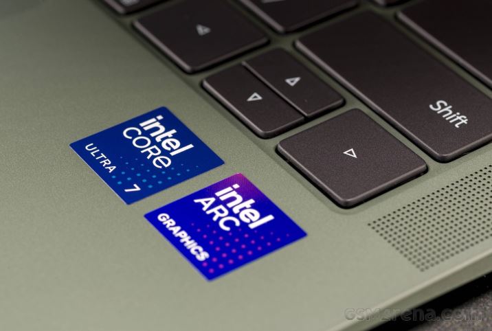 هونور مجیک‌بوک آرت ۱۴ (۲۰۲۵) زیر ذره‌بین: نقد و بررسی کامل لپ‌تاپ سبک‌وزن هونور