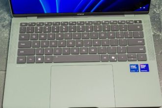 هونور مجیک‌بوک آرت ۱۴ (۲۰۲۵) زیر ذره‌بین: نقد و بررسی کامل لپ‌تاپ سبک‌وزن هونور