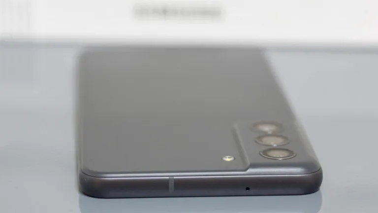 پرفروش‌ترین گوشی‌های بازار ایران در سال ۱۴۰۳