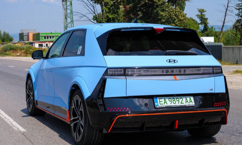 هیوندای آیونیک ۵ N؛ ترکیب هیجان موتور بنزینی با نوآوری برقی 14 هیوندای آیونیک ۵ N؛ ترکیب هیجان موتور بنزینی با نوآوری برقی