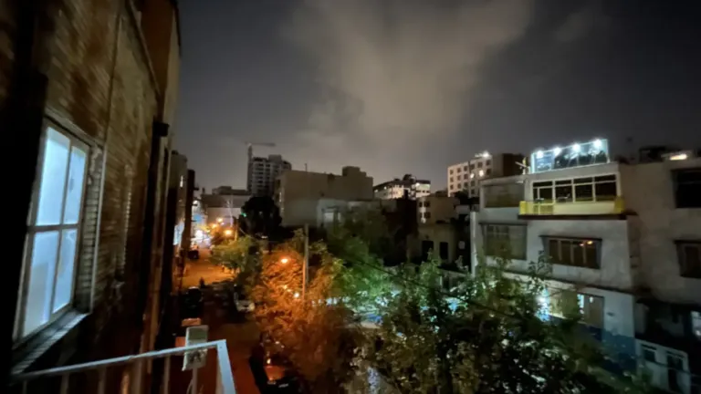 بررسی کامل آیفون 13 اپل؛ از طراحی تا عملکرد 20 بررسی کامل آیفون 13 اپل؛ از طراحی تا عملکرد