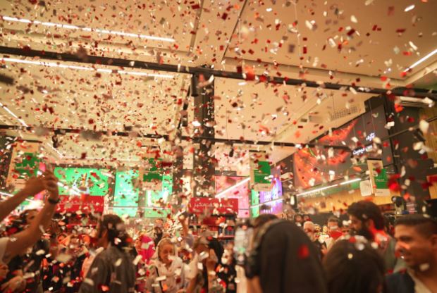 افتتاح نخستین سوپرمارکت حضوری دیجی‌کالا؛ آیا تجربه خرید تغییر می‌کند