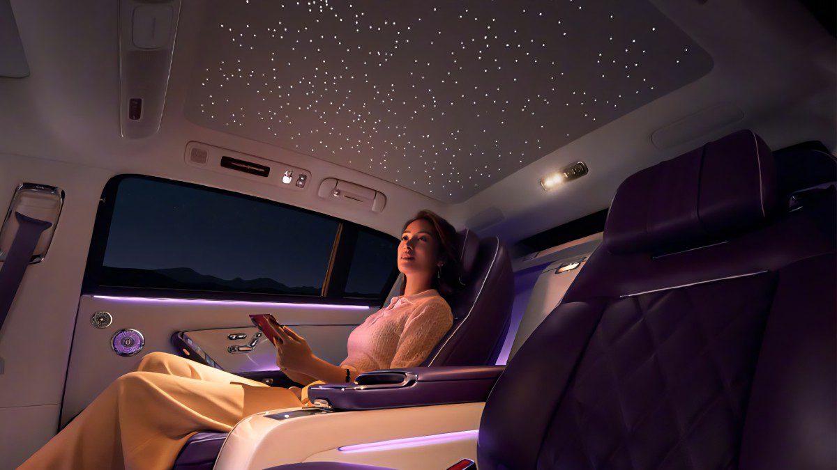 «سمفونی متحرک»؛ خودروی برقی لوکس چینی با تجربهای همسطح بهترین سالنهای کنسرت جهان 15 «سمفونی متحرک»؛ خودروی برقی لوکس چینی با تجربهای همسطح بهترین سالنهای کنسرت جهان