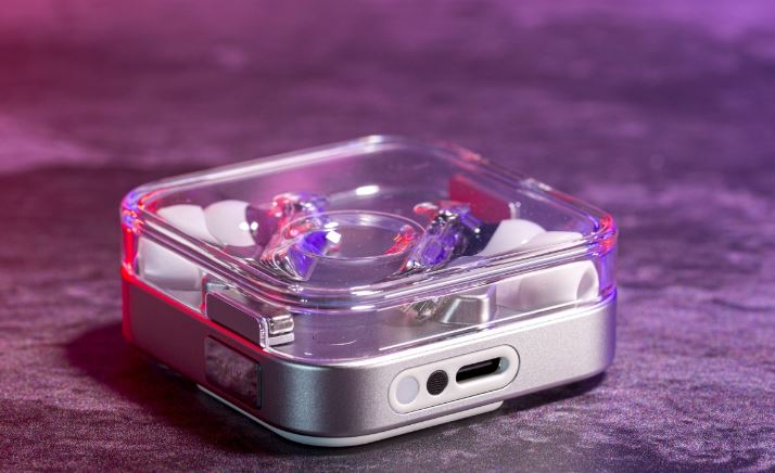 Nothing Ear (3) با کیس آلومینیومی و دکمه تازه؛ چه قابلیتهای جدیدی در راه است 16 Nothing Ear (3) با کیس آلومینیومی و دکمه تازه؛ چه قابلیتهای جدیدی در راه است