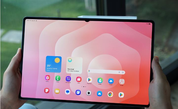 گلکسی تب S11 اولترا در دفتر ما؛ بررسی کوتاه پرچمدار جدید سامسونگ 16 گلکسی تب S11 اولترا در دفتر ما؛ بررسی کوتاه پرچمدار جدید سامسونگ