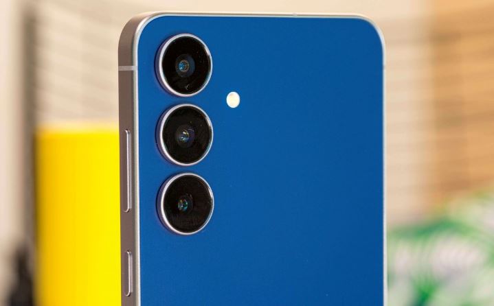 گلکسی S25 FE نزدیک است؛ موفقیت گذشته با ارتقای ویژگیهای کلیدی 16 گلکسی S25 FE نزدیک است؛ موفقیت گذشته با ارتقای ویژگیهای کلیدی