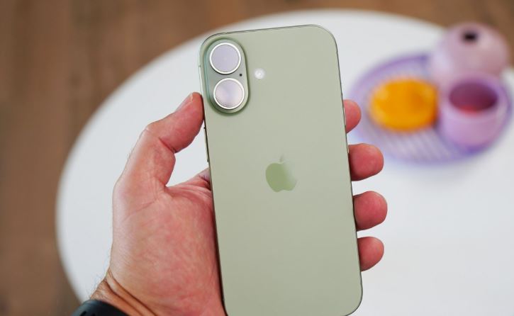 آیفون ۱۷ زیر ذرهبین؛ بررسی کامل و پاسخ به انتظارات کاربران 16 آیفون ۱۷ زیر ذرهبین؛ بررسی کامل و پاسخ به انتظارات کاربران