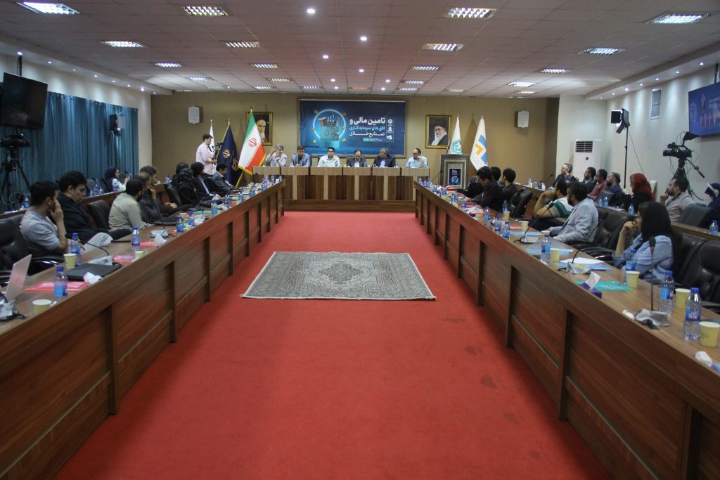 زیستبوم خلاق ایران؛ فرصتهای بزرگ، موانع بزرگتر 14 زیستبوم خلاق ایران؛ فرصتهای بزرگ، موانع بزرگتر