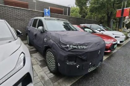 تصاویر تازه از تستهای طاقتفرسای YU9 در ارتفاعات؛ شاسیبلند عظیم شیائومی در راه است 13 تصاویر تازه از تستهای طاقتفرسای YU9 در ارتفاعات؛ شاسیبلند عظیم شیائومی در راه است